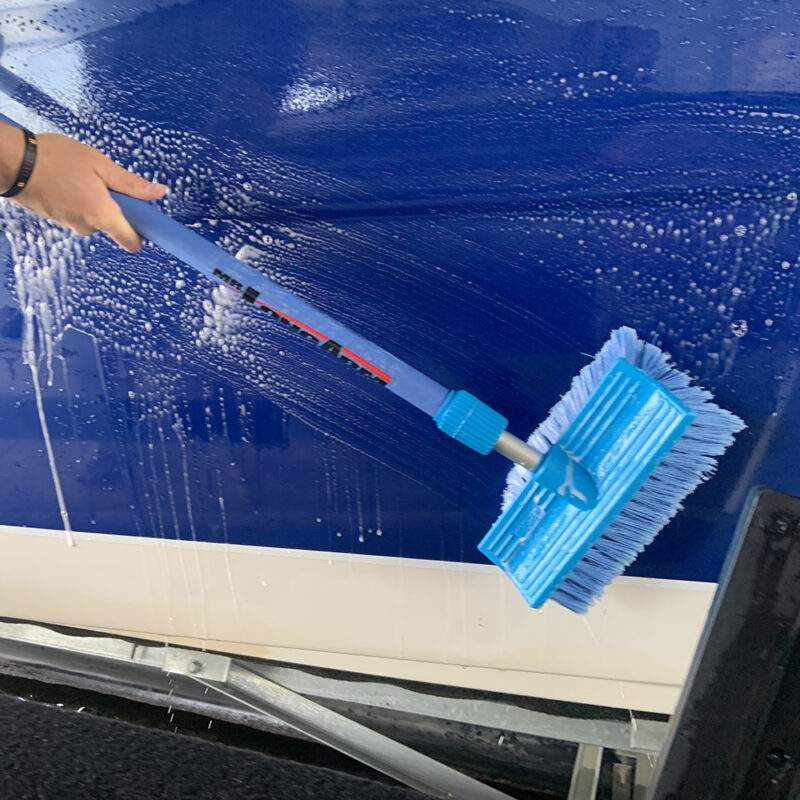 Soft bi-level brush on a HydraSoar cleaning the side of a boat