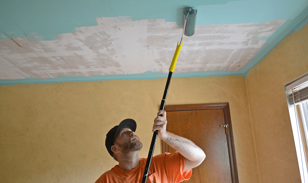 Painting a ceiling with Smart Painter.