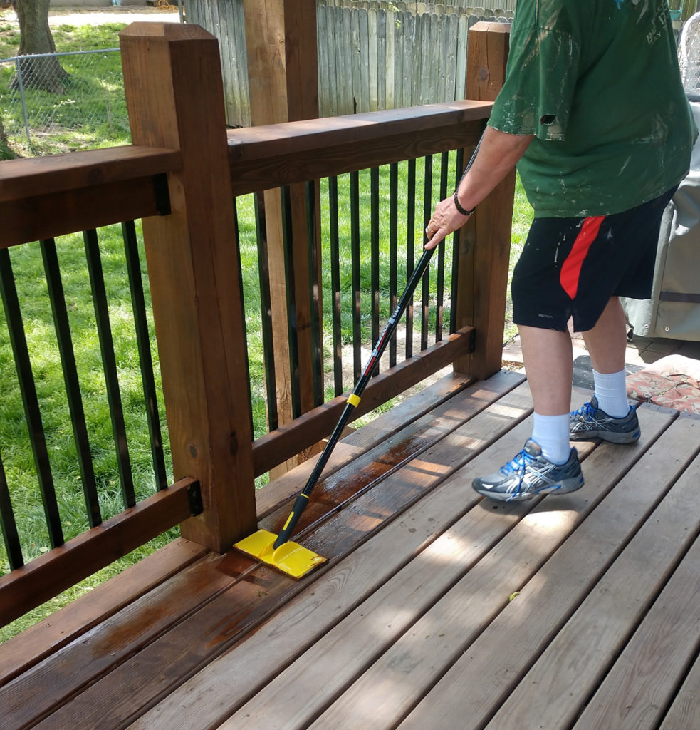 Woodmates® 9" Pad Applicator for Deck Stain Mr. LongArm