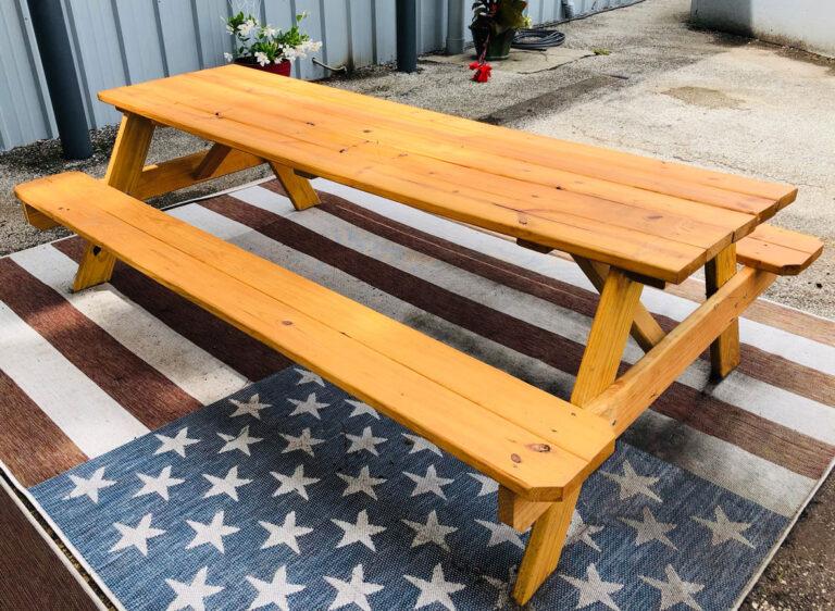 How to Easily Stain a Picnic Table with Woodmates® | Mr. LongArm